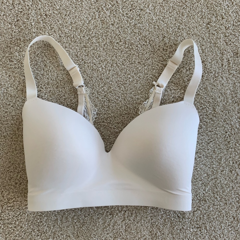 Soma Cream Lace Accent Bra